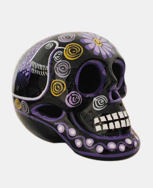Tienda Elena - Crâne noir et violet orné de Colombes - Décoration et artisanat mexicain - fait main - hecho en Mexico - 2